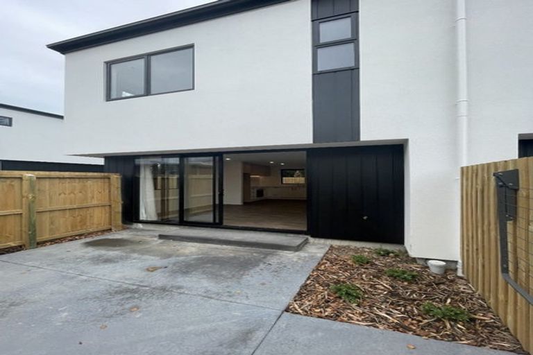 Photo of property in 4/41 Horseshoe Lake Road, Shirley, Christchurch, 8061