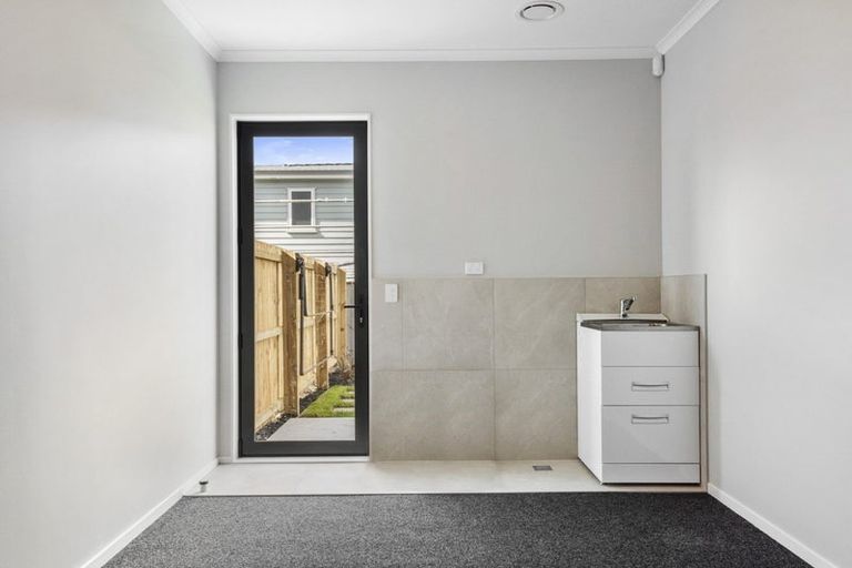 Photo of property in 92 Symes Drive, Red Beach, 0932