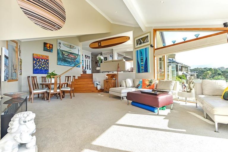 Photo of property in 24 Whitby Crescent, Mairangi Bay, Auckland, 0630