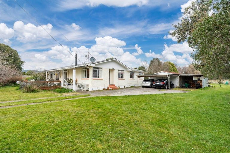 Photo of property in 26 Lee Road, Hannahs Bay, Rotorua, 3010