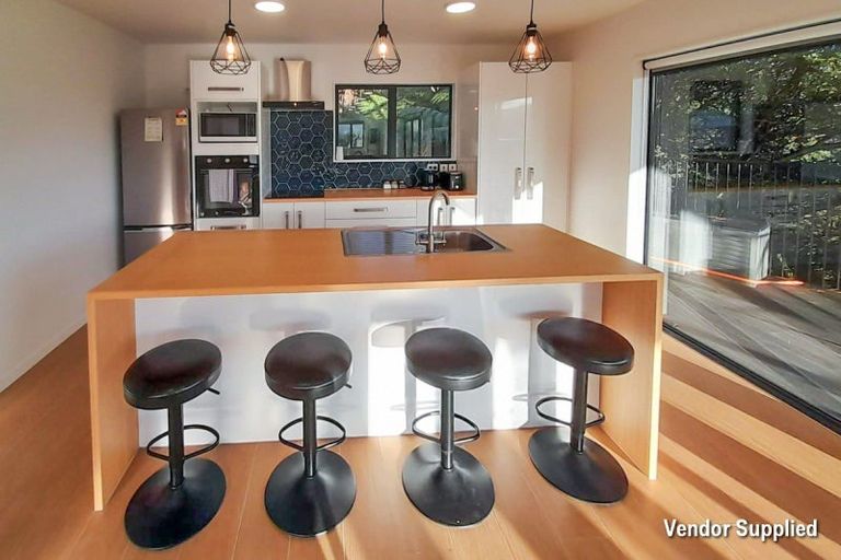 Photo of property in 32a Woodvale Grove, Fairfield, Lower Hutt, 5011