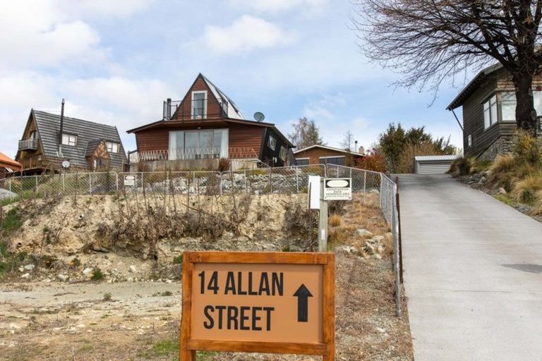 Photo of property in 14 Allan Street, Lake Tekapo, 7999