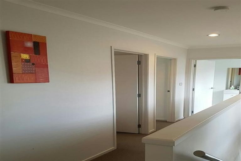 Photo of property in 75b Fields Parade, Oteha, Auckland, 0632