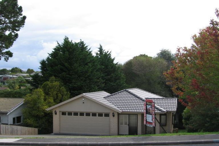 Photo of property in 984 Beach Road, Torbay, Auckland, 0630