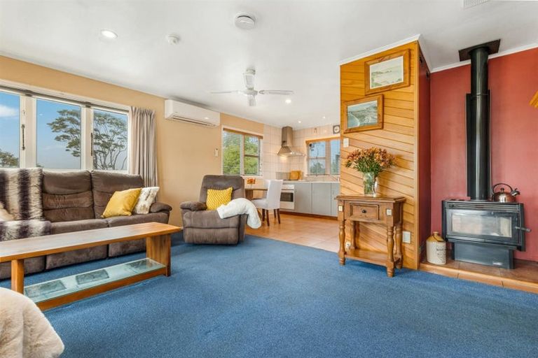 Photo of property in 58 Bays Road, Orere Point, Papakura, 2585