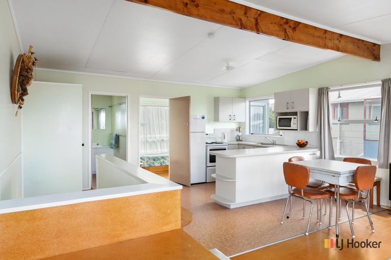 Photo of property in 24 Seaforth Road, Waihi Beach, 3611