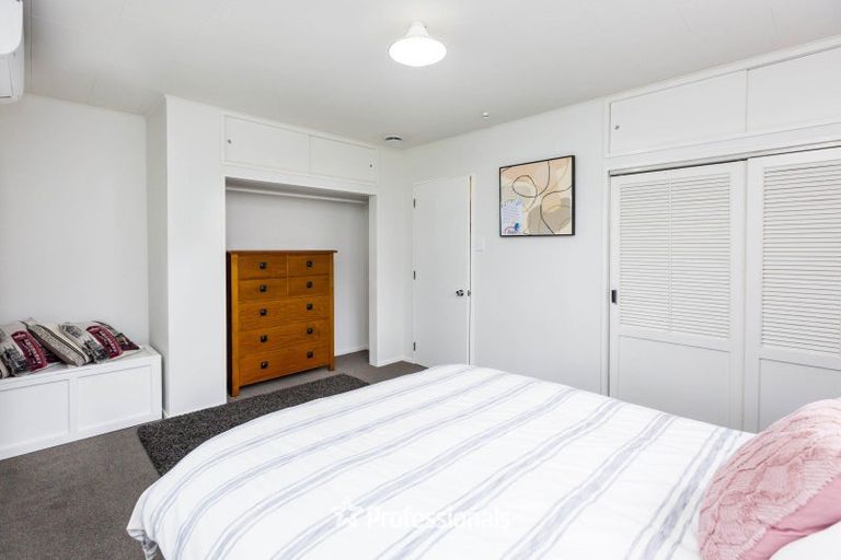 Photo of property in 8 Robson Street, Stokes Valley, Lower Hutt, 5019