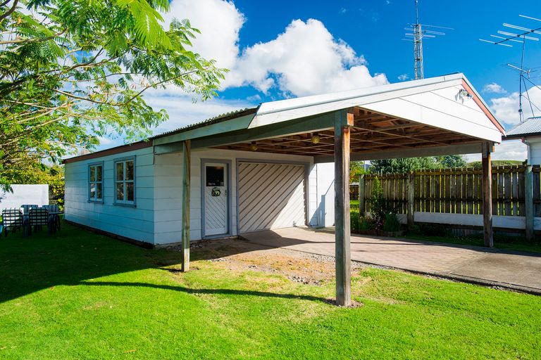 Photo of property in 151 Onslow Road, Patutahi, Gisborne, 4072