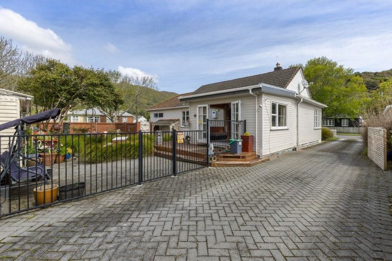 Photo of property in 89 Waddington Drive, Naenae, Lower Hutt, 5011