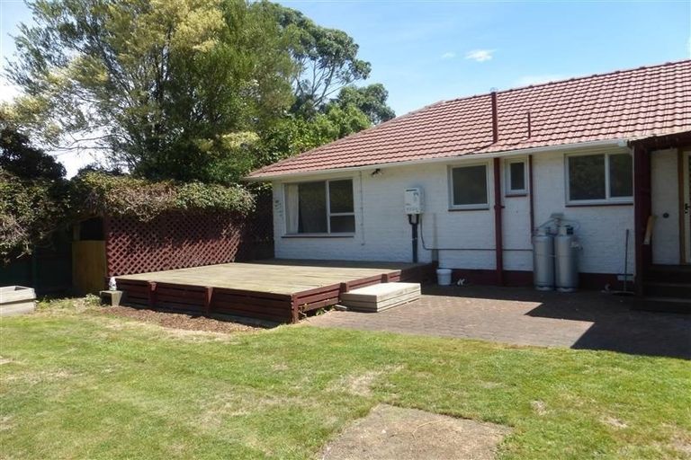 Photo of property in 6 Penwood Street, Russley, Christchurch, 8042