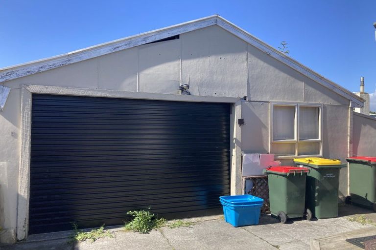 Photo of property in 2 Atkinson Street, Waitara, 4320