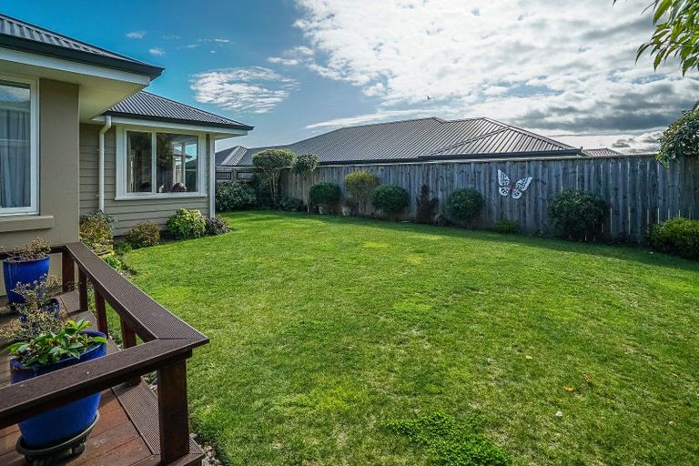 Photo of property in 18 Boysenberry Grove, Richmond, 7020