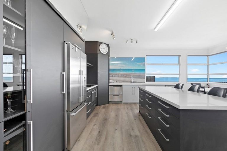 Photo of property in 3 Pukehina Parade, Pukehina, Te Puke, 3189