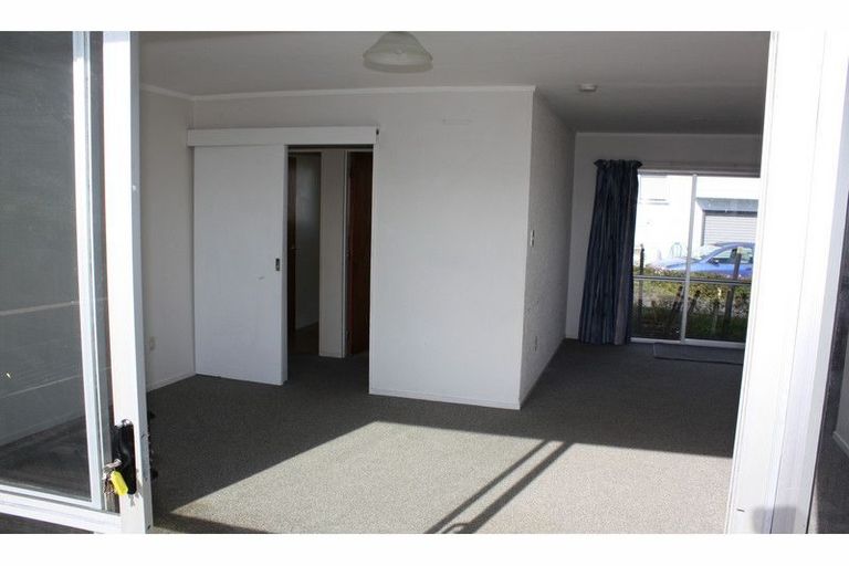 Photo of property in 6a De Havilland Place, Onerahi, Whangarei, 0110