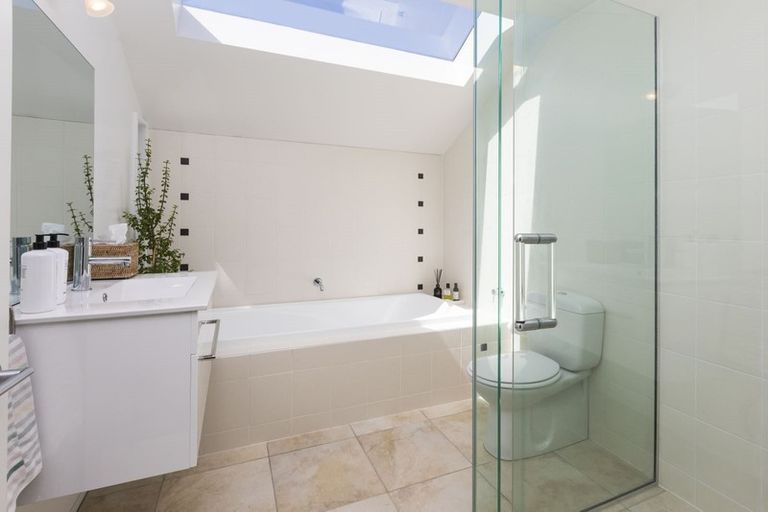 Photo of property in 54a Glandovey Road, Fendalton, Christchurch, 8052