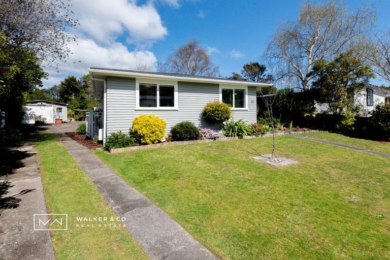 Photo of property in 40 Larchmont Grove, Totara Park, Upper Hutt, 5018