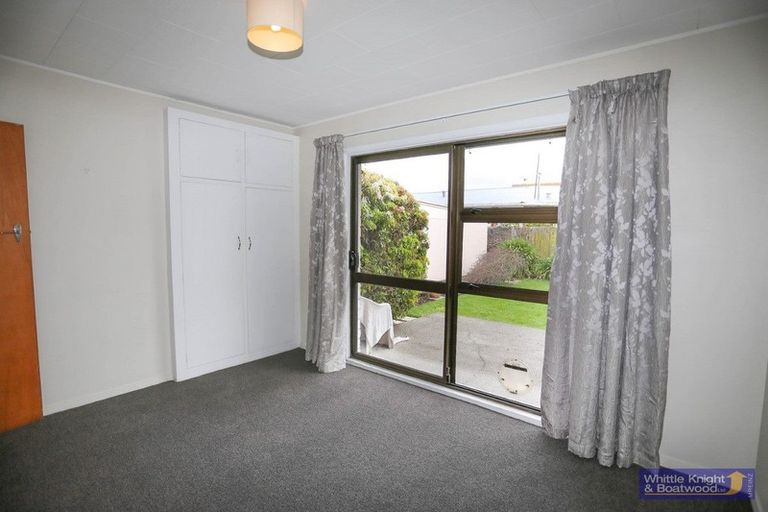 Photo of property in 2/83 Roberta Drive, Somerfield, Christchurch, 8024