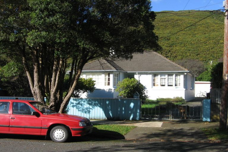 Photo of property in 56 Petherick Street, Taita, Lower Hutt, 5011
