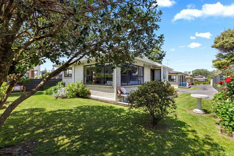 Photo of property in 3/3 Manuka Street, Orewa, 0931
