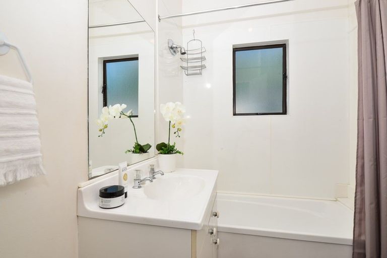 Photo of property in 825g Heaphy Terrace, Claudelands, Hamilton, 3214