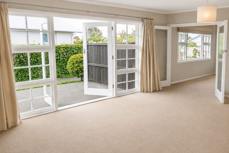 Photo of property in 39 Carruthers Street, Ilam, Christchurch, 8041