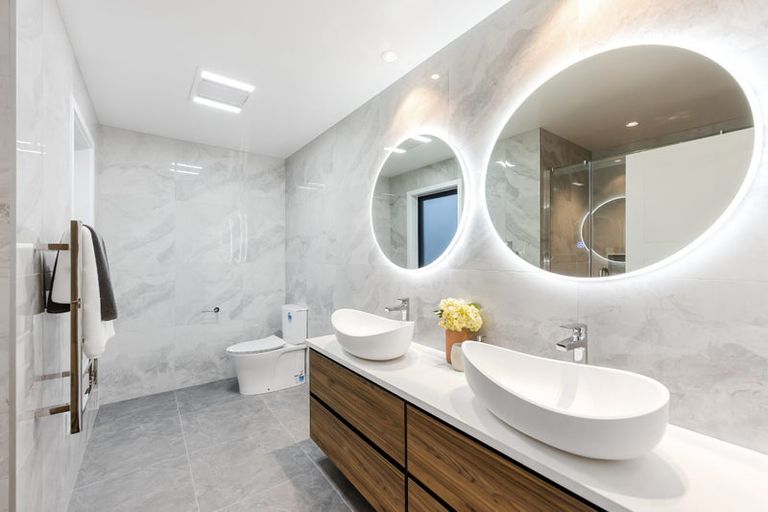 Photo of property in 51 Kumukumu Road, Long Bay, Auckland, 0630