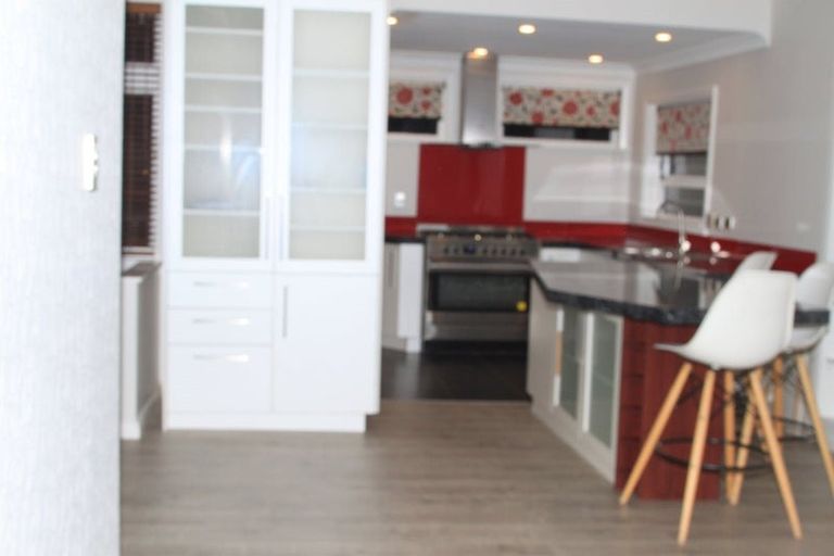 Photo of property in 55 Hungerford Road, Houghton Bay, Wellington, 6023