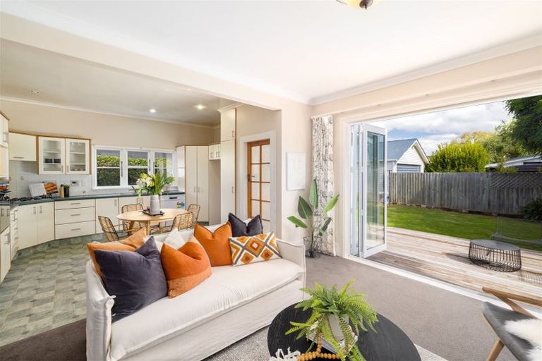 Photo of property in 229 Springfield Road, St Albans, Christchurch, 8014
