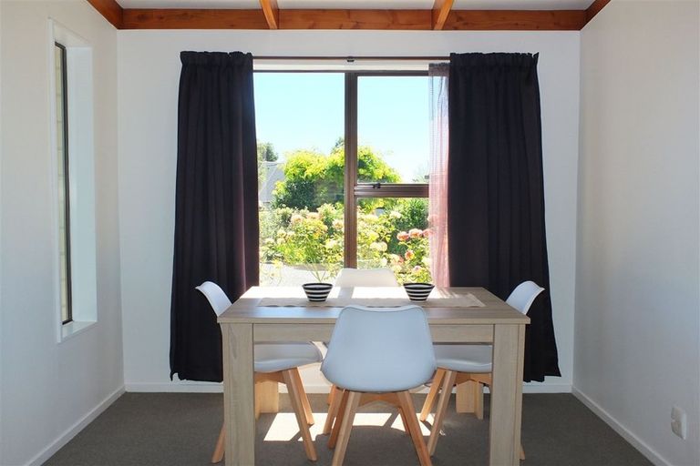 Photo of property in 5 Hillview Place, Pleasant Point, 7903