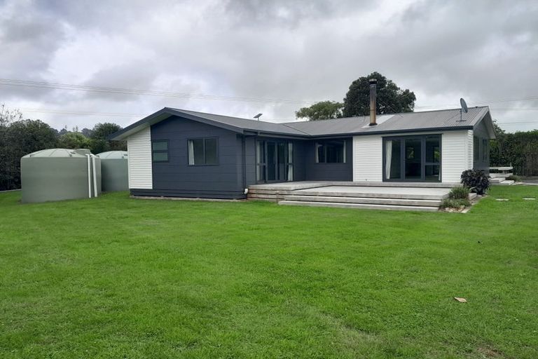 Photo of property in 213 Muhunoa Road East, Ohau, Levin, 5570