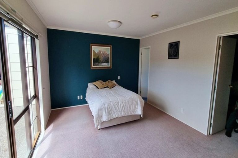 Photo of property in 242 Kuku East Road, Kuku, Levin, 5570