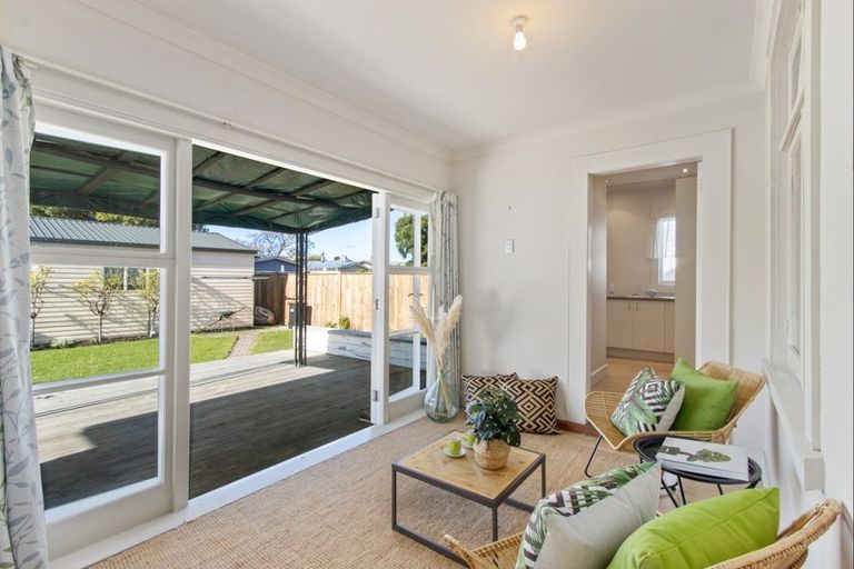 Photo of property in 11 Hyderabad Road, Marewa, Napier, 4110