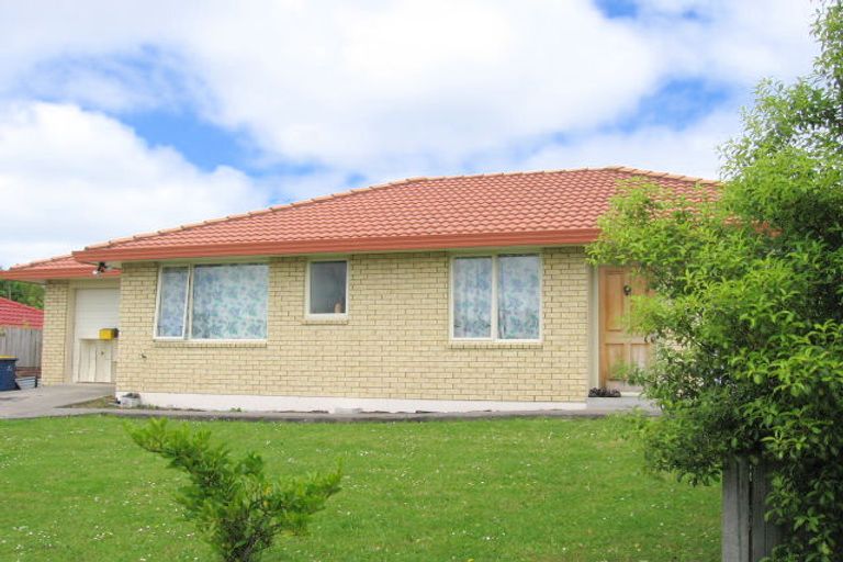 Photo of property in 1 Wheaton Place, Glen Eden, Auckland, 0602