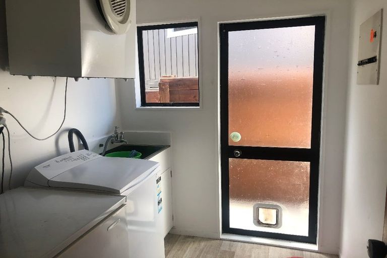 Photo of property in 2/70 Ngamotu Road, Hilltop, Taupo, 3330