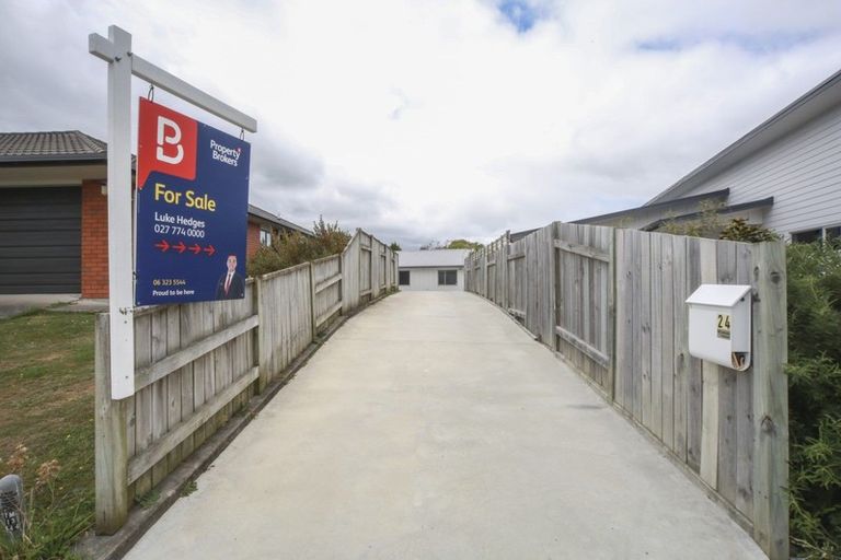 Photo of property in 24 Poplar Grove, Feilding, 4702