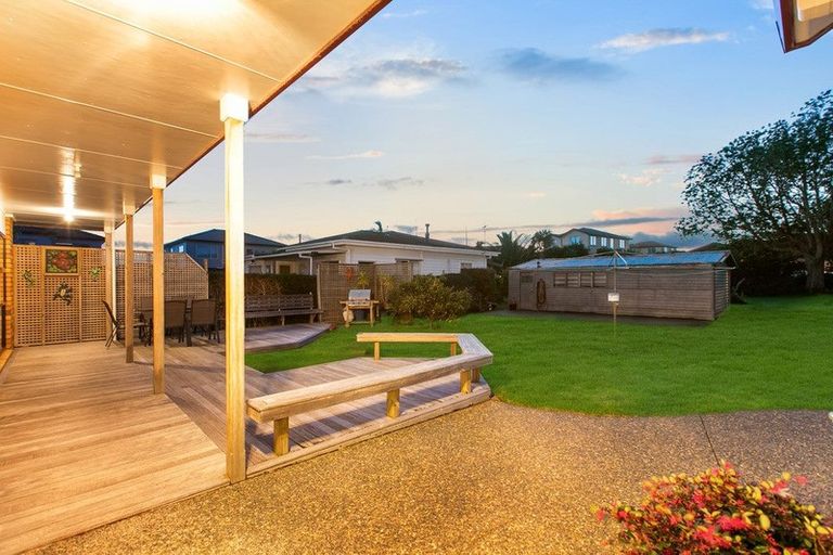 Photo of property in 235 Hill Road, The Gardens, Auckland, 2105
