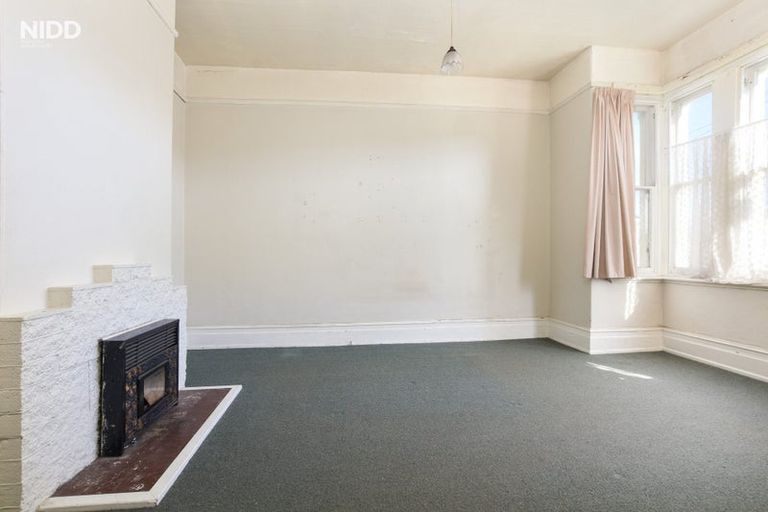 Photo of property in 131 Macandrew Road, South Dunedin, Dunedin, 9012