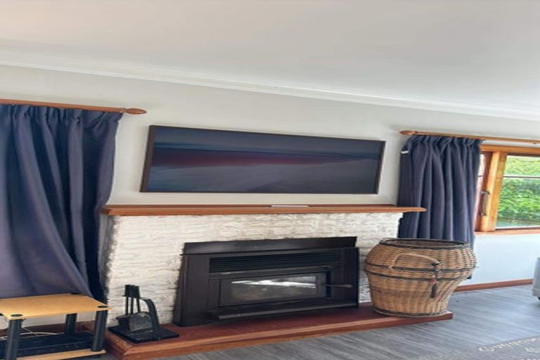 Photo of property in 70 Chamberlain Road, Karori, Wellington, 6012