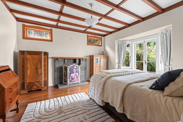 Photo of property in 43 Chaucer Road, Hospital Hill, Napier, 4110