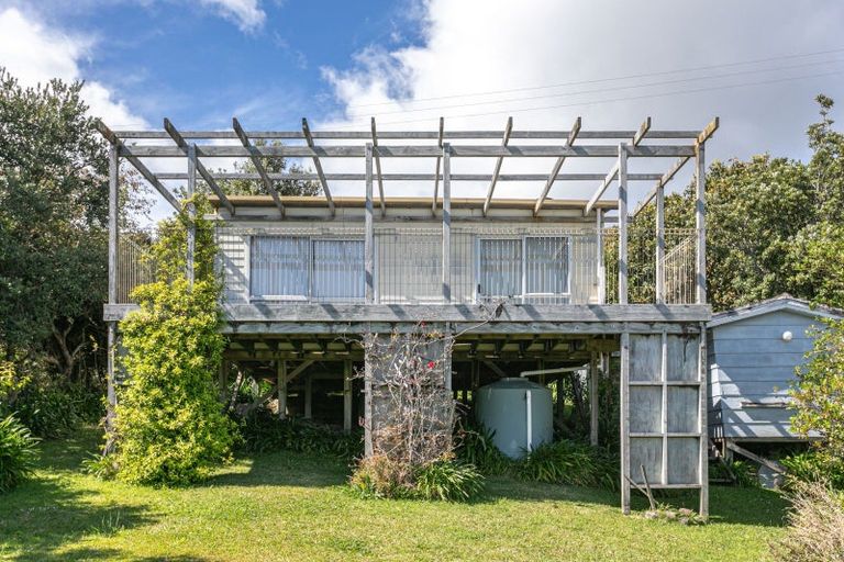 Photo of property in 6 Seavill Park Road, Kuaotunu West, Whitianga, 3592