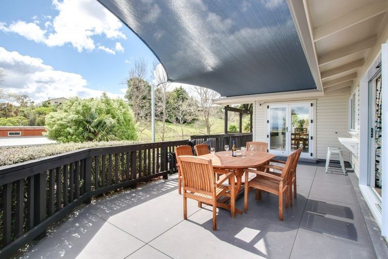 Photo of property in 23 Awarua Crescent, Havelock North, 4130