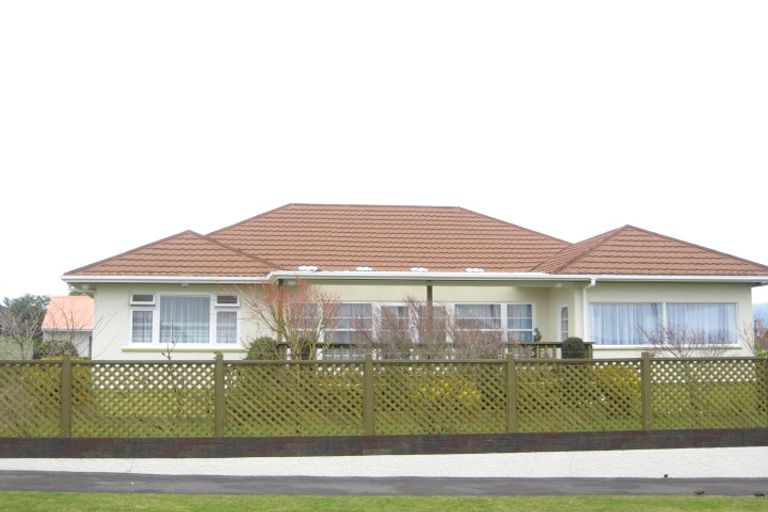 Photo of property in 4 Wilton Street, Westown, New Plymouth, 4310