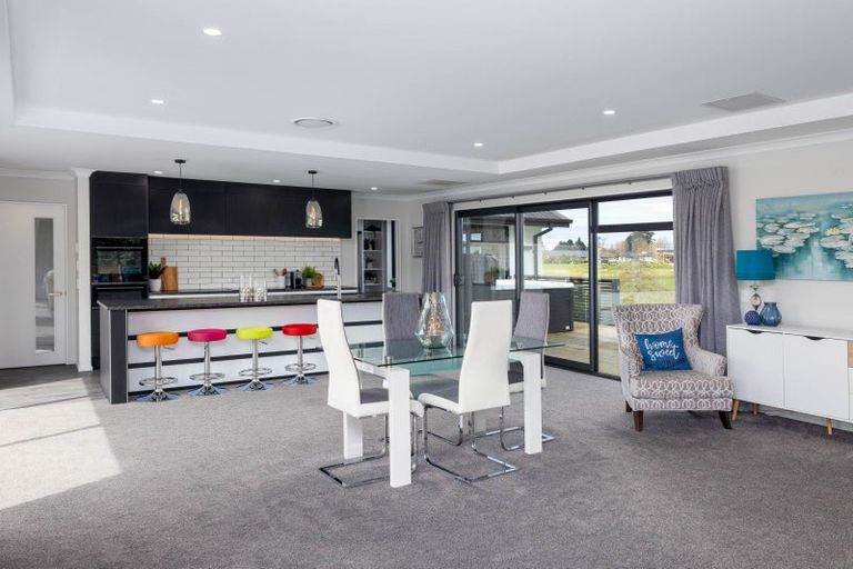 Photo of property in 8 Te Haunui Lane, Pegasus, 7612