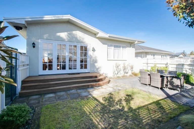 Photo of property in 215 Park Road North, Parkvale, Hastings, 4122