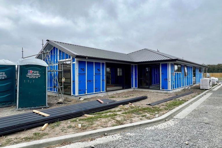 Photo of property in 10 Glendore Drive, Halswell, Christchurch, 8025