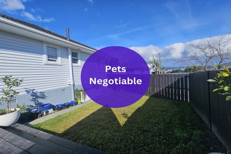 Photo of property in 51a Vodanovich Road, Te Atatu South, Auckland, 0610