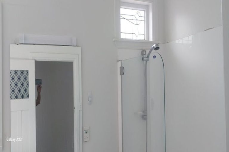 Photo of property in 22 Riddlers Crescent, Petone, Lower Hutt, 5012