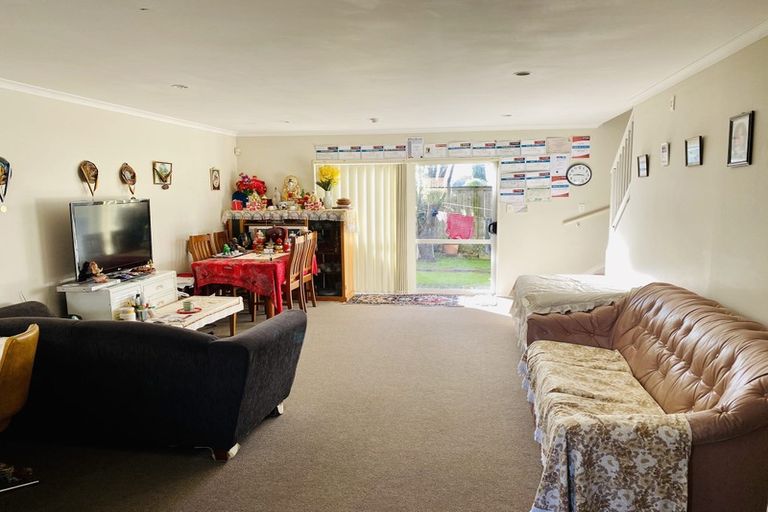 Photo of property in 7/31 Swanson Road, Henderson, Auckland, 0610