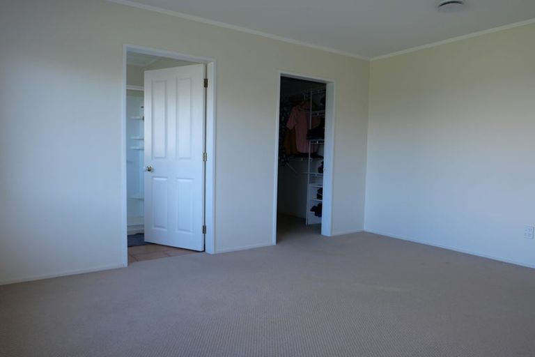 Photo of property in 69 Guildford Drive, Paraparaumu, 5032