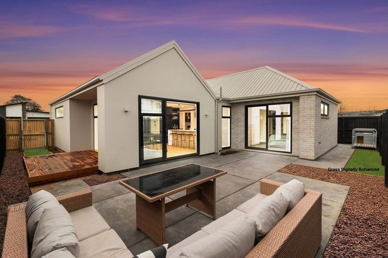 Photo of property in 8 Pipipi Lane, Halswell, Christchurch, 8025